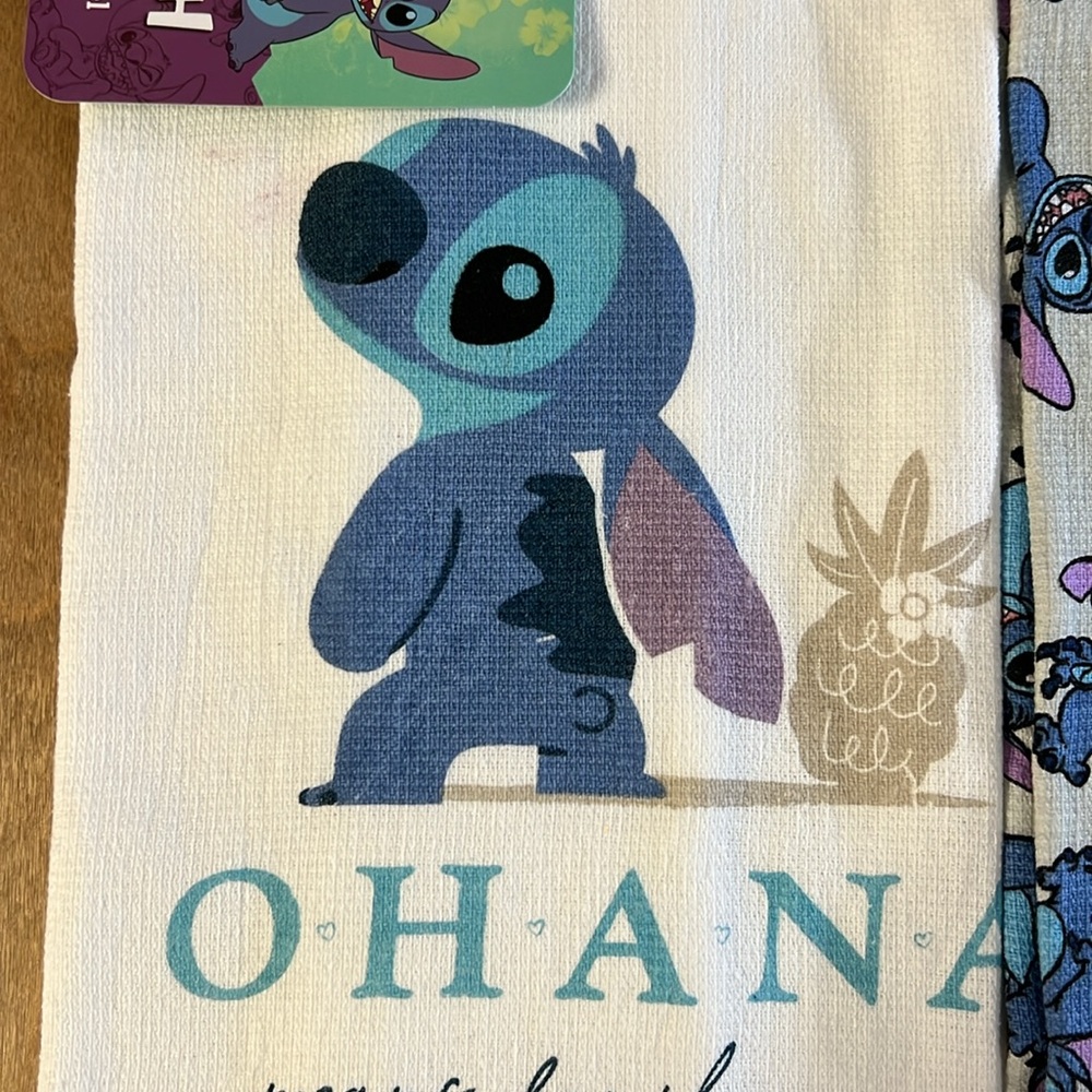 Disney Stitch 2Pc Kitchen Towel Set NWT - Picture 3 of 11